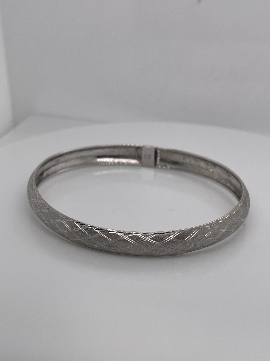 10K White Gold Bangle with Engravings
