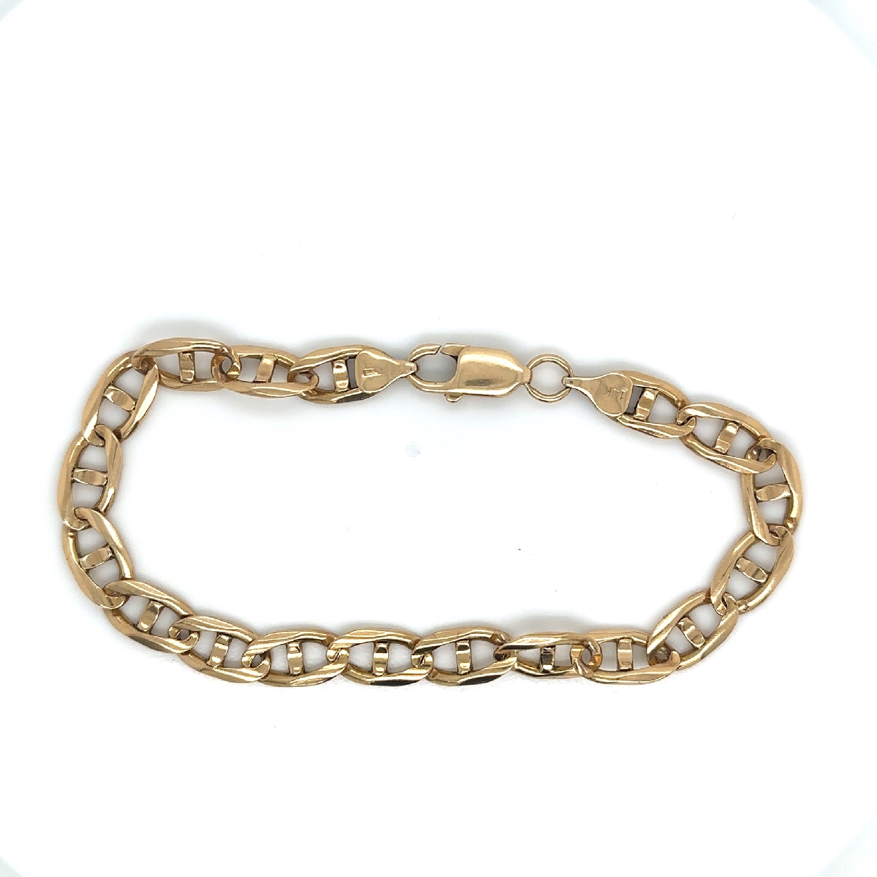 14K Yellow Gold Mariner Link Bracelet

8 Inches