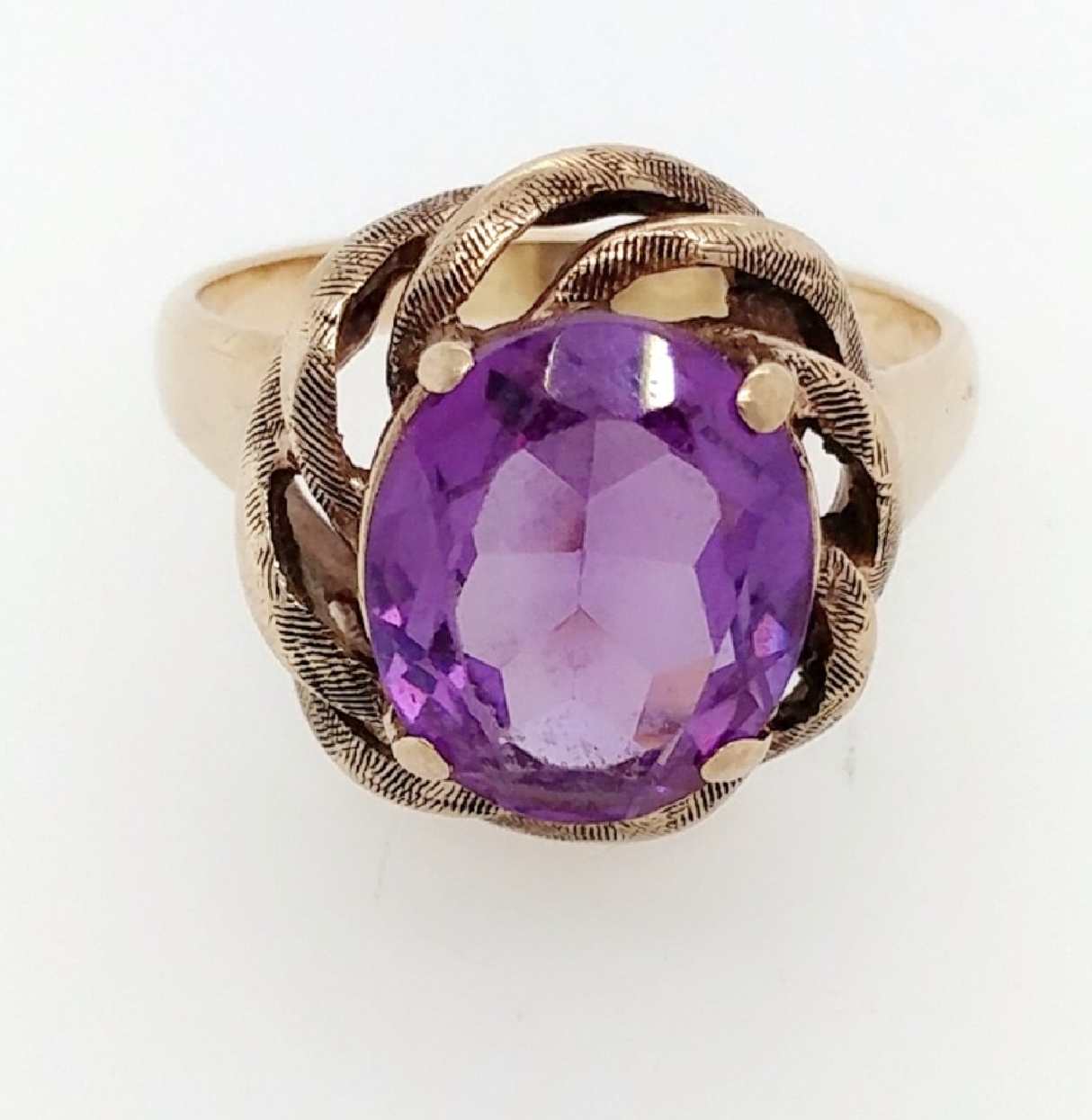 10K Yellow Fold Ring With Oval Synthetic Corundum Size 10