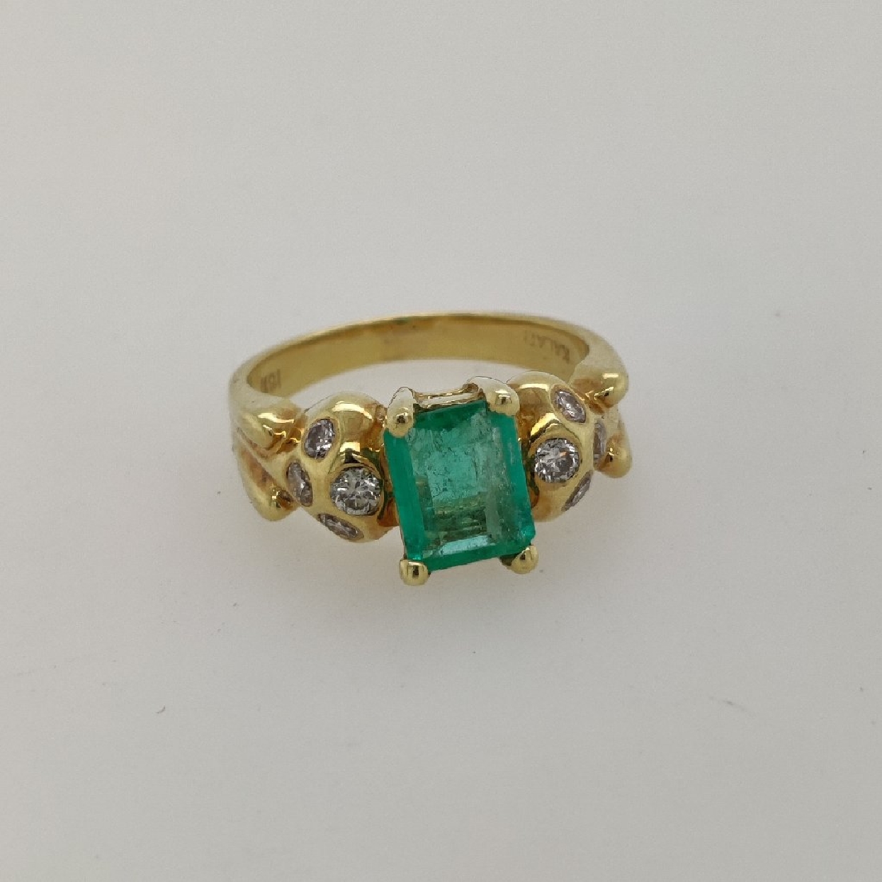 18k Yellow Gold Emerald Cut Emerald Ring with Diamond Accents Size 6.25