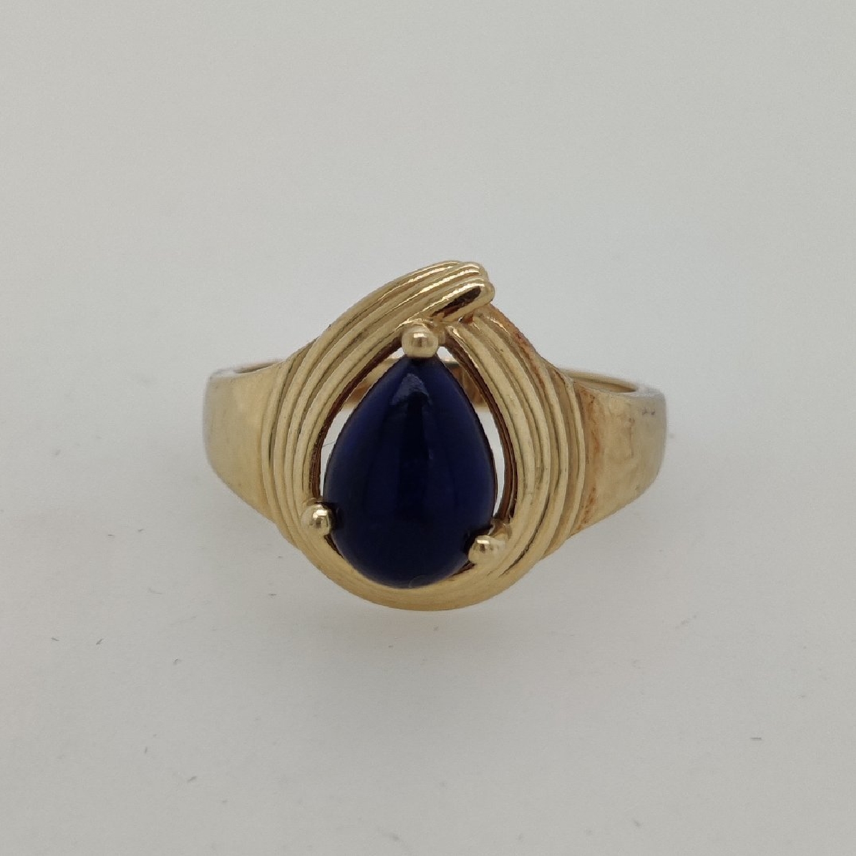 14K Yellow Gold Pear Shaped Cabachon Cut Lapis Ring with a Spiral Halo Setting Size 8