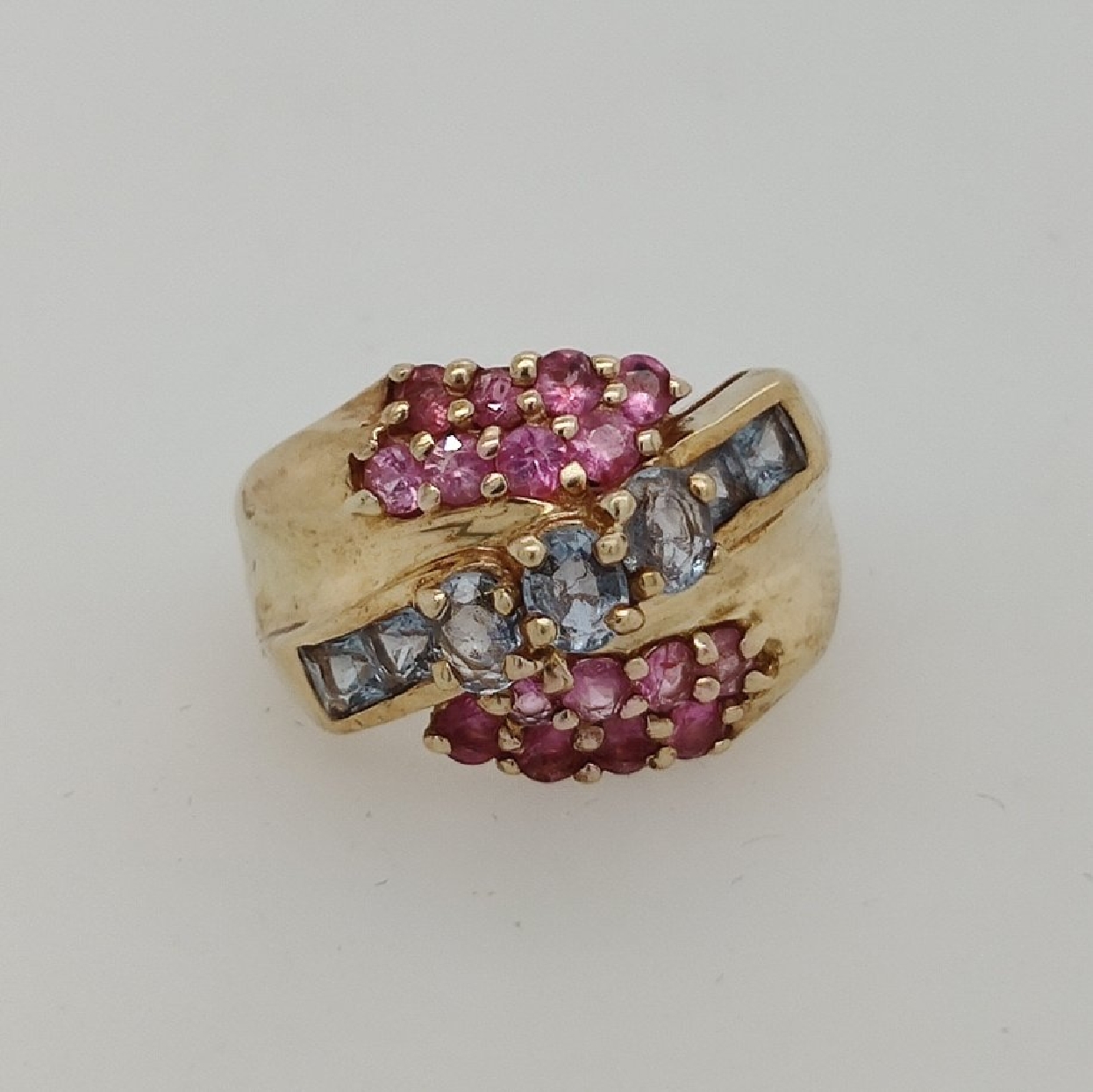 14K Yellow Gold Band with Pink and Blue Spinels Size 7