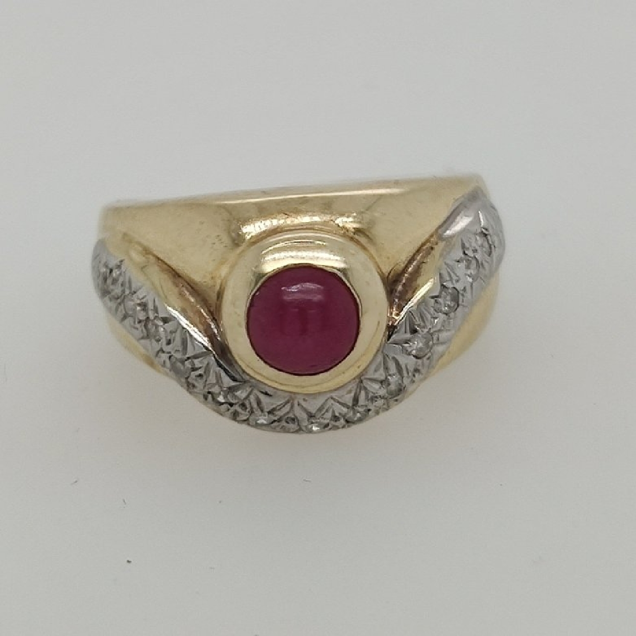 10K Yellow Gold Band with Cabachon Cut Ruby and Diamond Accents; Size 8