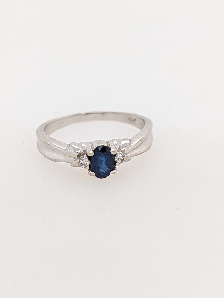 14K White Gold Oval Sapphire Ring with Diamond Accents; Size 8
Sapphire is Approximately 6x4 mm