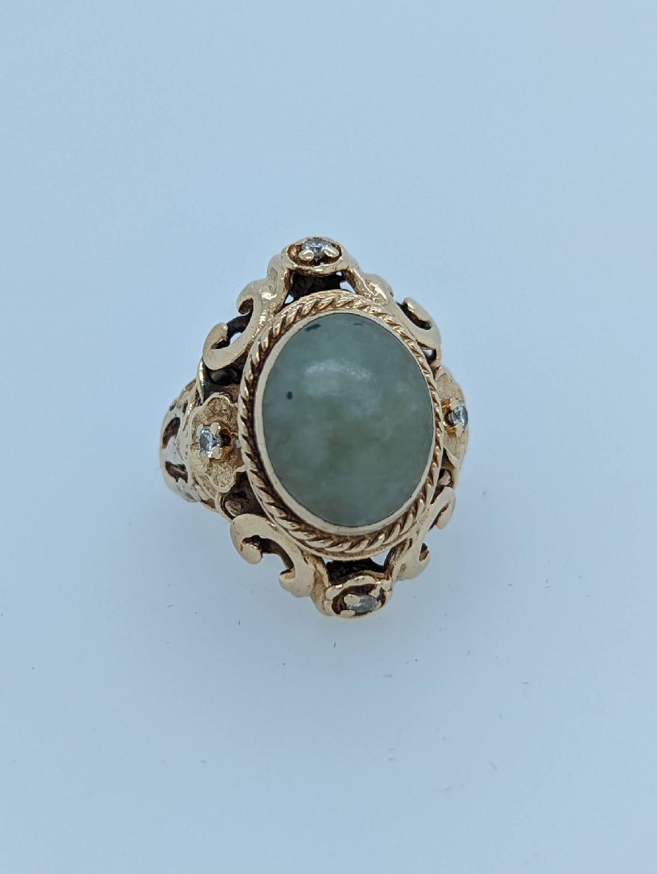 14K Yellow Gold Jade Dome Ring with Filigree Detail with Four Diamond Accents 

Size 5