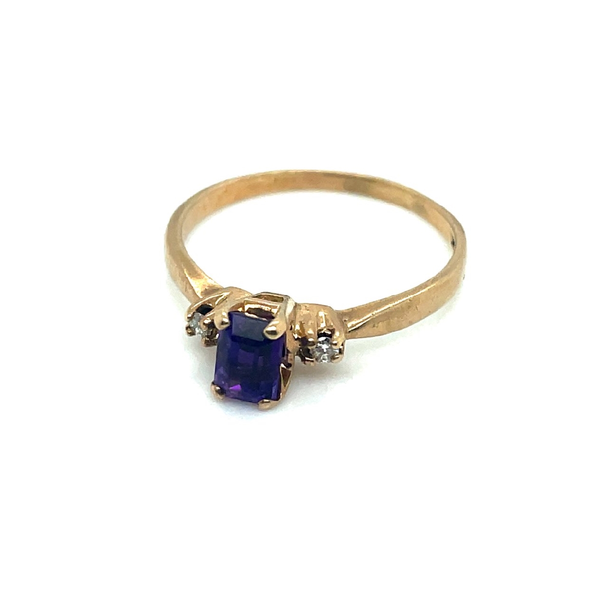10K Yellow Gold Amethyst Ring with .04CT Full Cut Diamonds Size 9