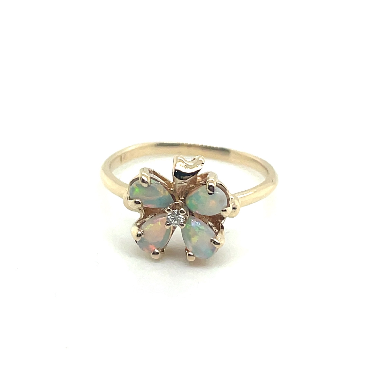 14K Yellow Gold Clover Shaped Opal Ring with Small Center Diamond Size 6.75