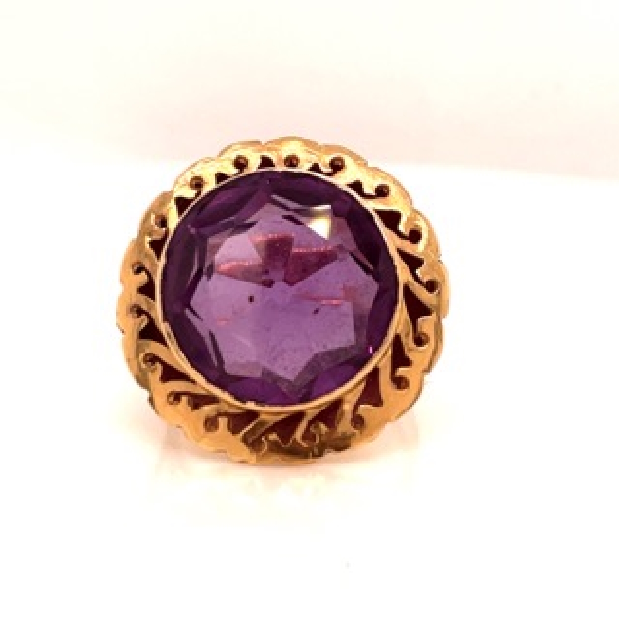 14K  Yellow Gold European Cut Synthetic Sapphire Ring 

Size: 7.75
Width of Center: 24mm
Width of Shank: 3mm
