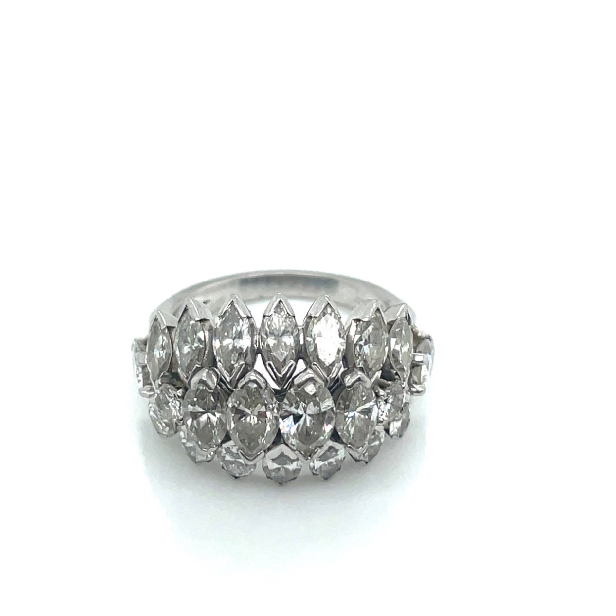 18K White Gold Diamond Marquis Ring 