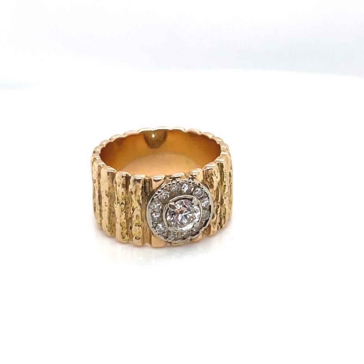 14K Yellow Gold Diamond Ring with Daimond Halo
Size: 6.5
.40ct Center Stone
.25ct Halo