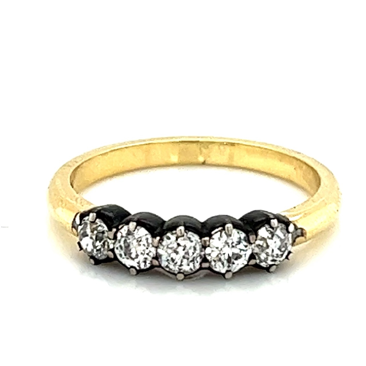 18K Yellow Gold Ring with Old Mine Cut Diamonds and Applied Patina Silver
0.6cttw IJK/SI
Size 6.75