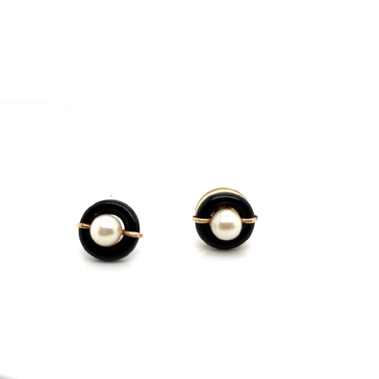 14K Yellow Gold Detail Pearl and Onyx Earrings