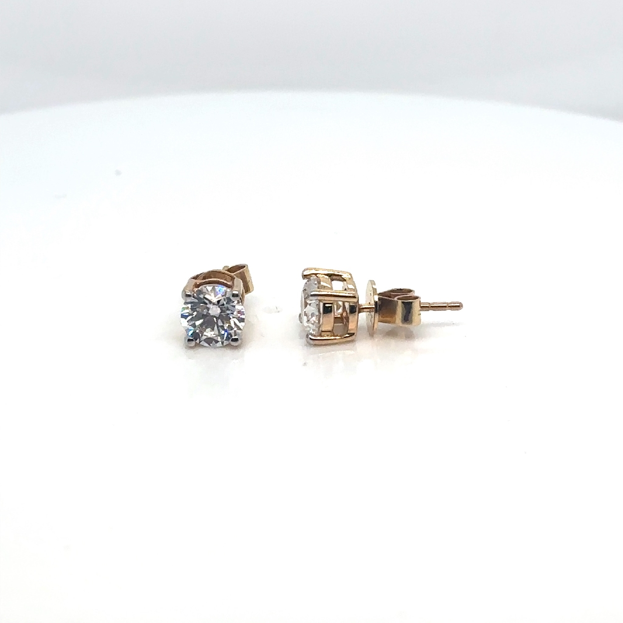 14K Yellow Gold Round Brilliant Lab Grown Diamond Earrings 
VS/EF
2.06 cttw
Cert- 11J3173423