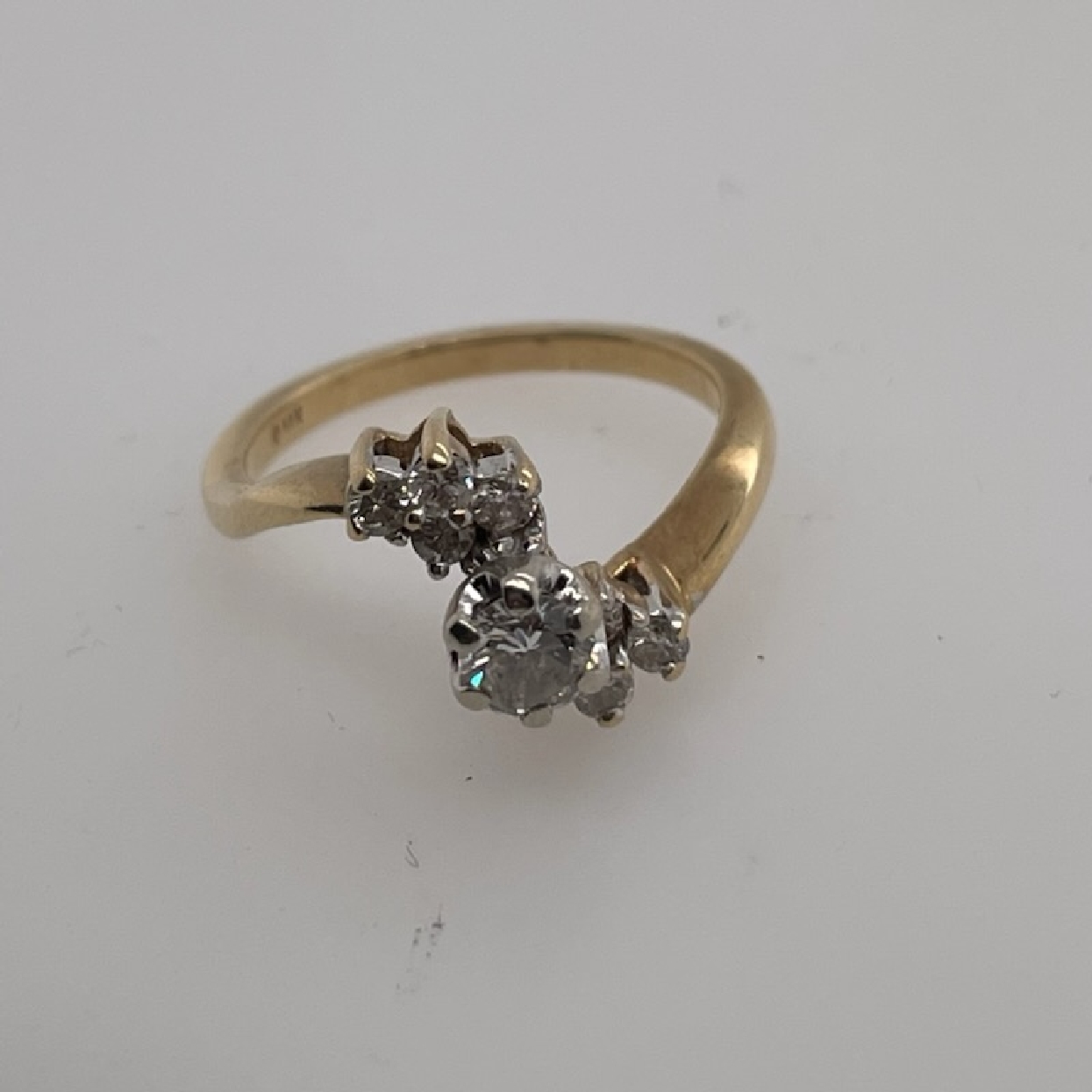 14k Yellow Gold Bypass Engagment Ring Size 6.5 

0.5 CTTW 