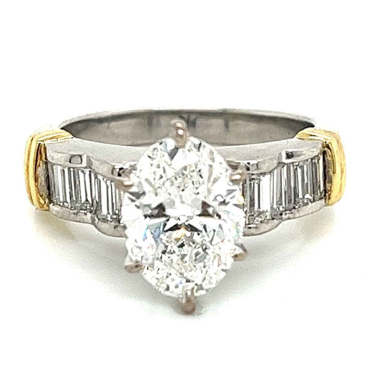 Platnium Oval Diamond Engagement Ring with 18K Gold and Baguette Diamond Accents

2.71ct Lab Grown Oval Diamond Center G/VVS2
GIA Grading Available 

Size 8.5