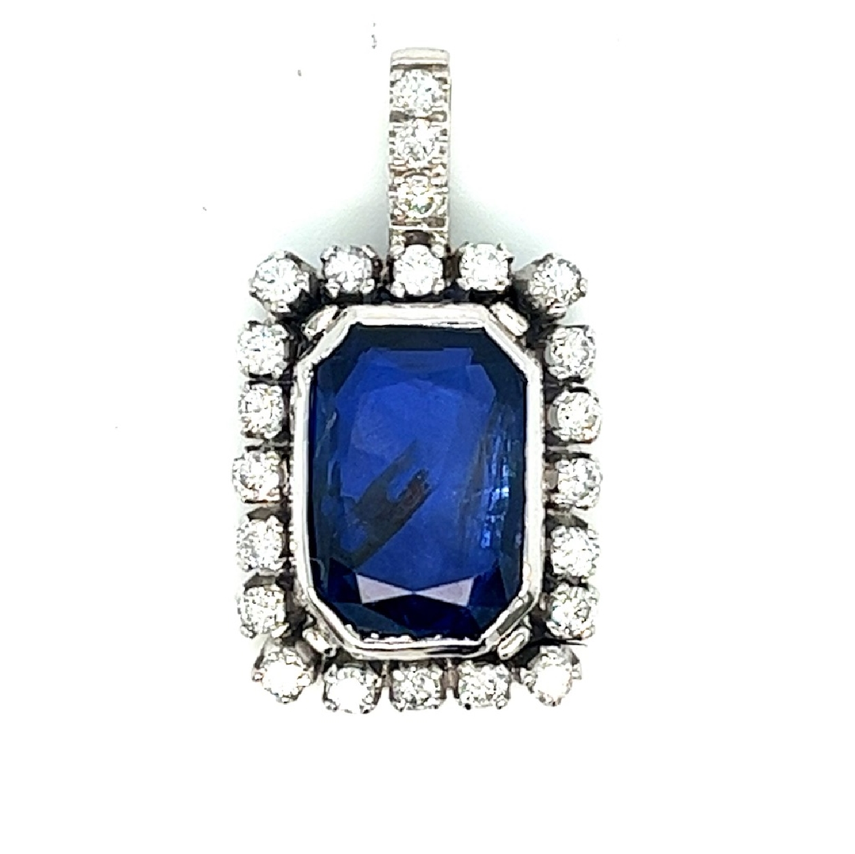 14K White Gold 5.54CT Sapphire and Diamond Pendant 
*Surface Reaching Colored Inclusion
