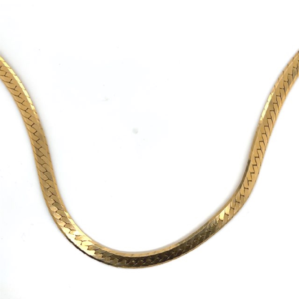 18K Yellow Gold Herringbone Chain 

18 Inches 