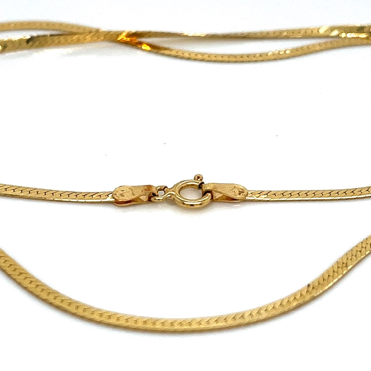 18K Yellow Gold Herringbone Chain
18 Inches
