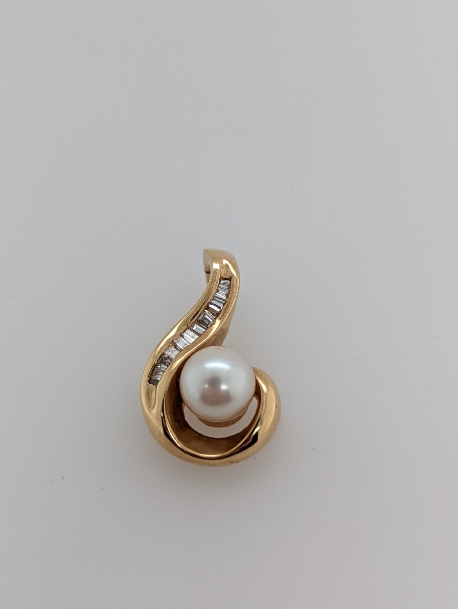 14K Yellow Gold Bypass Style Pearl Pendant with Channel Set Diamond Baguettes