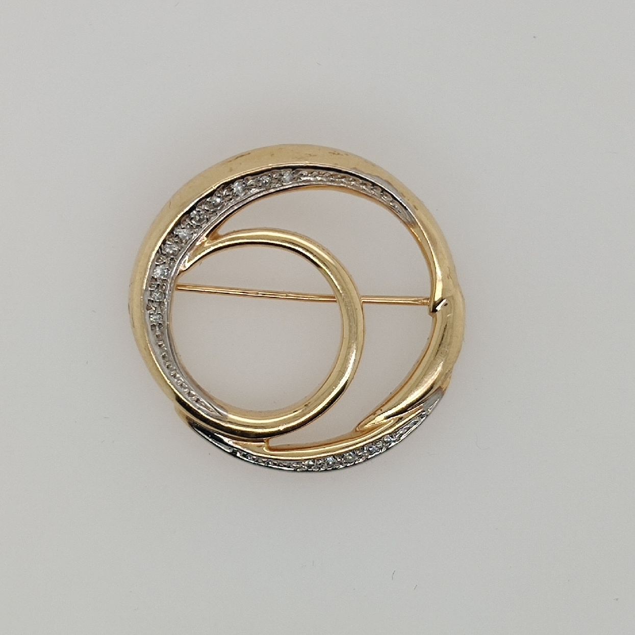 14K Yellow Gold Double Circle Pin with Diamond Accents