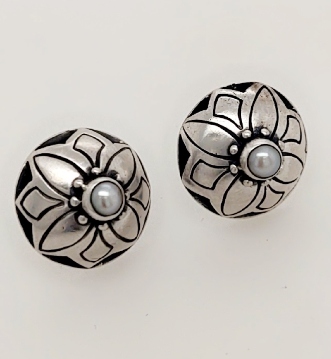 Sterling Silver Lori Bonn Floral Studs with Pearl Center
