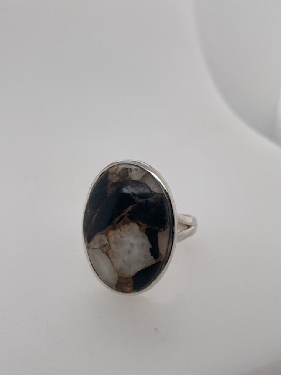 Sterling Silver and Agate Composite Ring 
Size 9