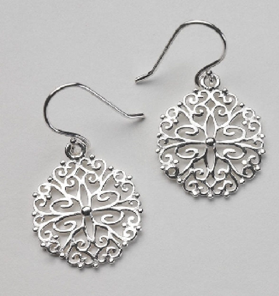 Southern Gates sterling silver earrings. Round filigree. 1   high by 7/8   wide (approx.)
E412
