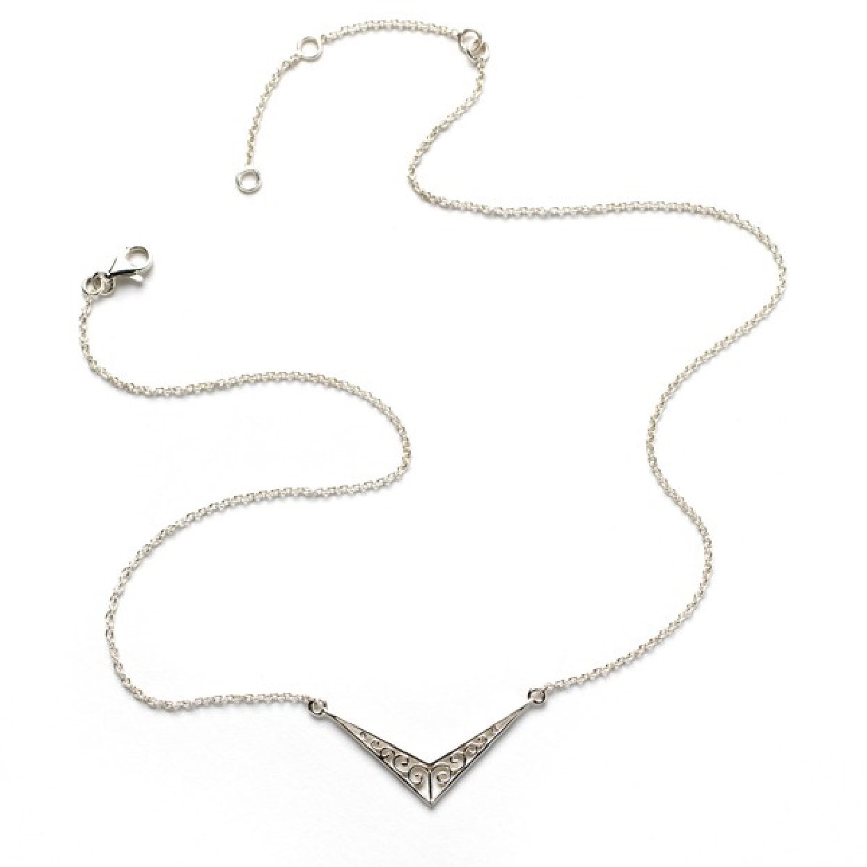 Southern Gates Sterling Silver Art Deco Chevron Station Necklace; 16-18 inches

C212