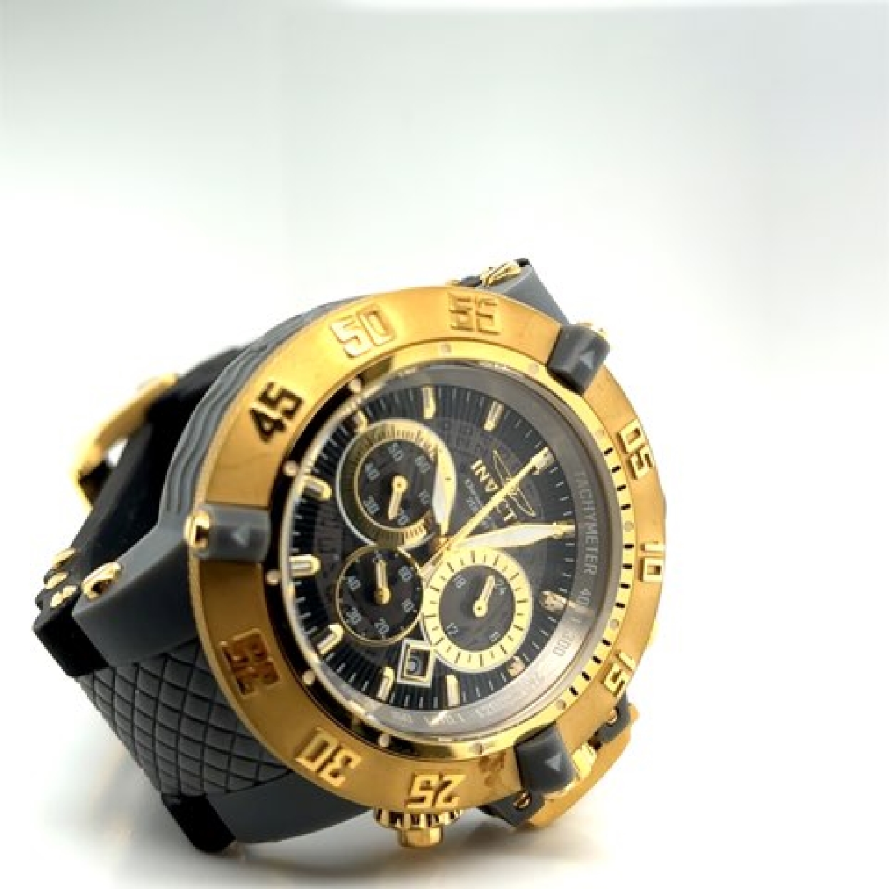 Invicta Stainless Steel Subaqua Noma III Chronograph Men s Watch
Model 0930 
50mm 
200m Water Resistance 