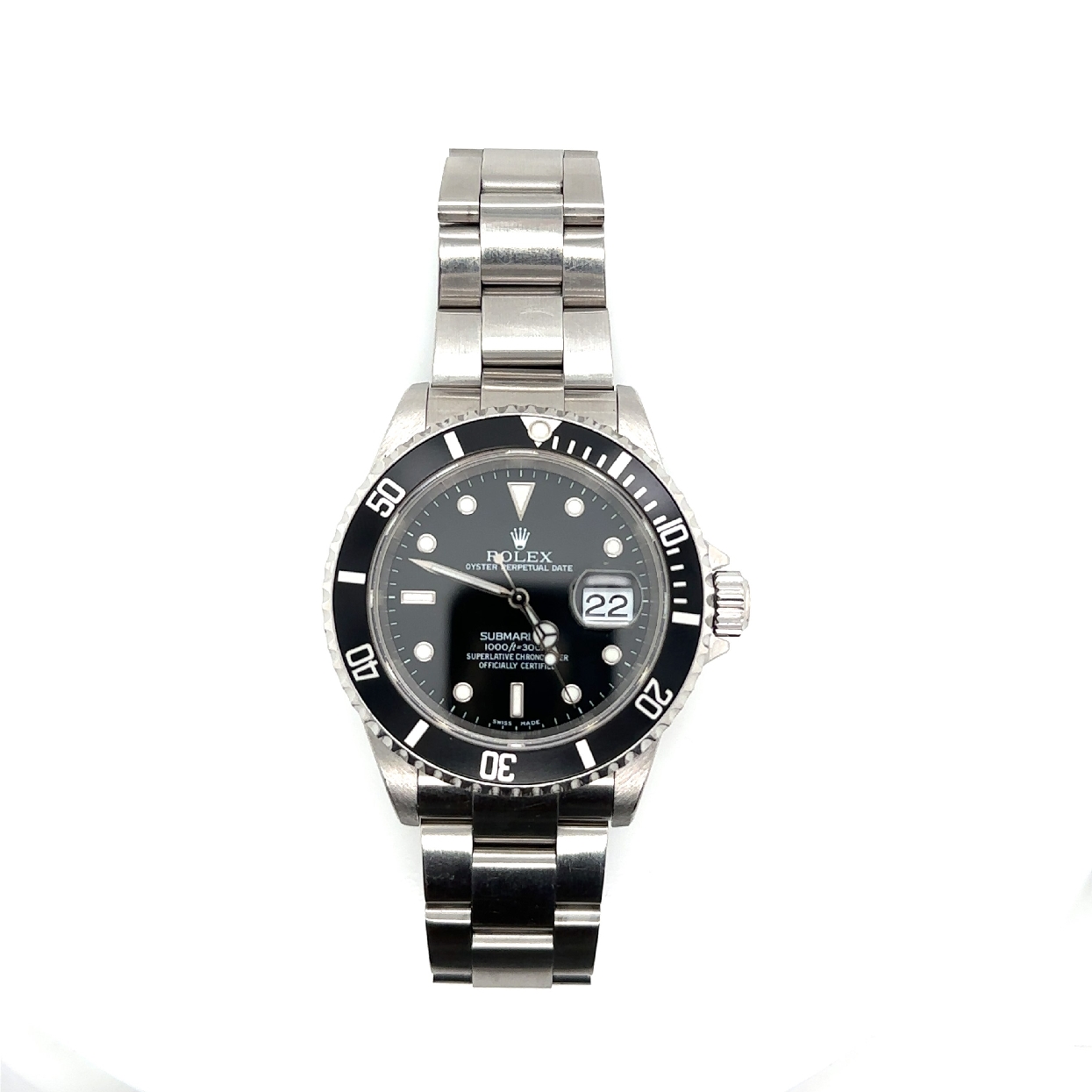 1999 40mm Rolex Submariner Oyster Datejust With Black Dial
Comes with Box and Papers

Reference #16610
Serial # A746575
