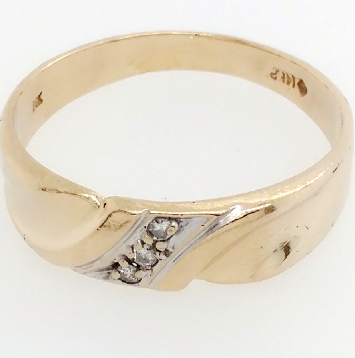 14K Yellow Gold Wedding Band with 3 Accent Diamonds size 10.5