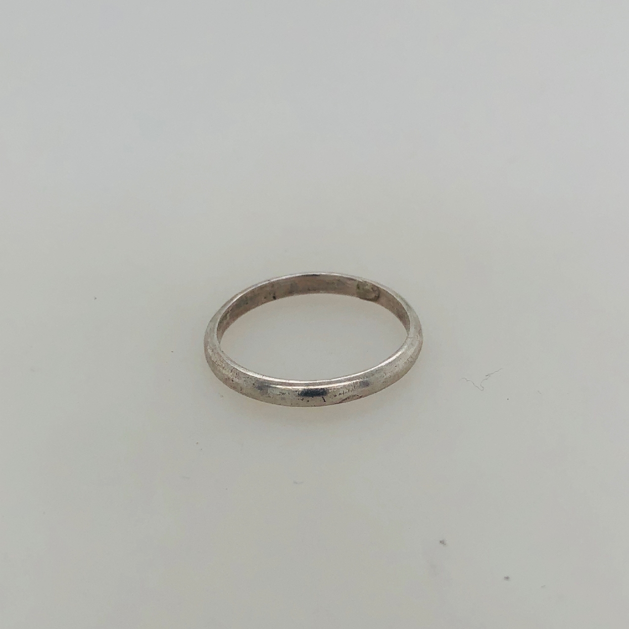 14k White Gold 2mm Band Size 7.5 