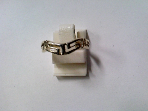 1999: one 925 sterling silver Greek key motif ring 