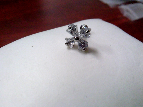 2378: Hollywood Body Jewellery stainless steel 4 Triangle white cubic zirconia Shamrock  motif stud