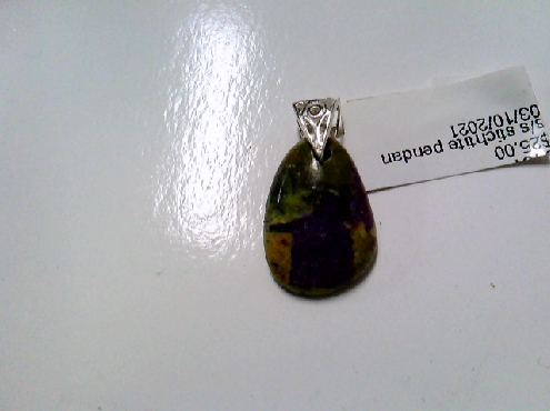 3431: One ladies 925 sterling silver Stichtite (Atlantasite) purple/green/yellow crystal pendant