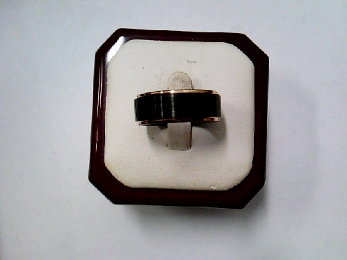 3439: One gent s TUNGSTEN 18k rose gold and black Flat grooved band 