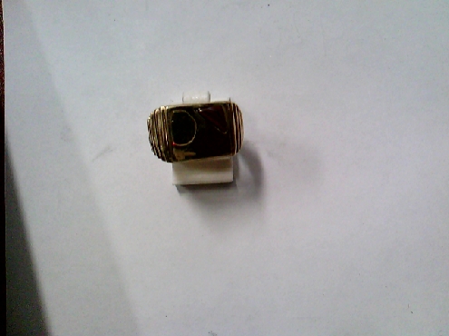 3448: One gent s 10ky gold genuine tiger s eye block ring