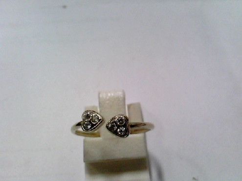 3792: One ladies double heart end toe ring set with three round White Cubic Zirconia stones