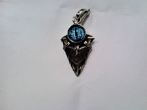 3811: One 925 sterling silver unisex blue dragon eye tooth pendant