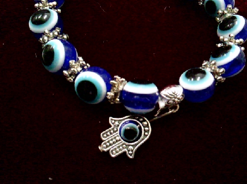 4195: One Resin bead Evil eye beaded stretch bracelet with Fatima habd talisman