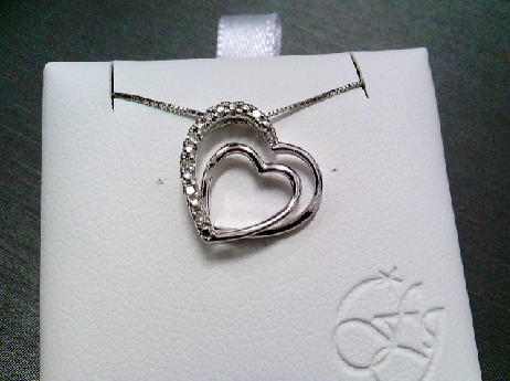 883: Forever Jewellery 10k white gold double heart Diamond 8 single cut Heart pendant on a box link chain 
0.05crtw.