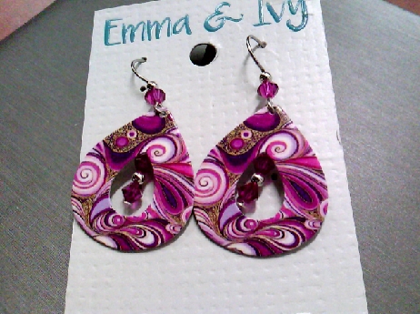 937: Emma & Ivy open tear drop motif fishwire dangle earrings with  pink crystal drops color laser engraved swirl motif pattern