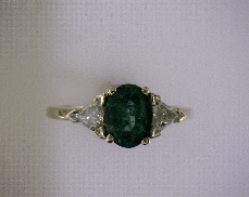 14kY 1.25ct Natural Emerald & 0.37ctw G-H I1 Trillion Diamond Ring