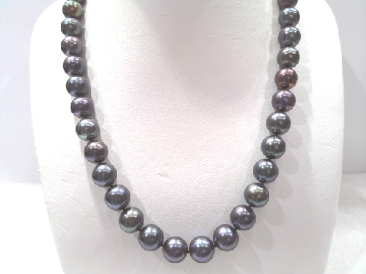 Cultured Pearl Collection  Artist Anne-Marie Warburton  18 Inch Pea...